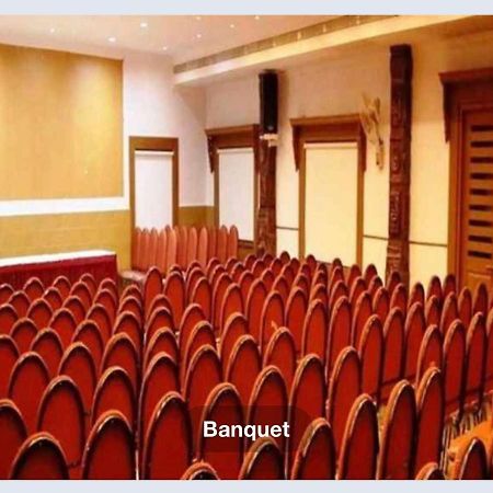 Hotel Sasthapuri Kozhikode Esterno foto