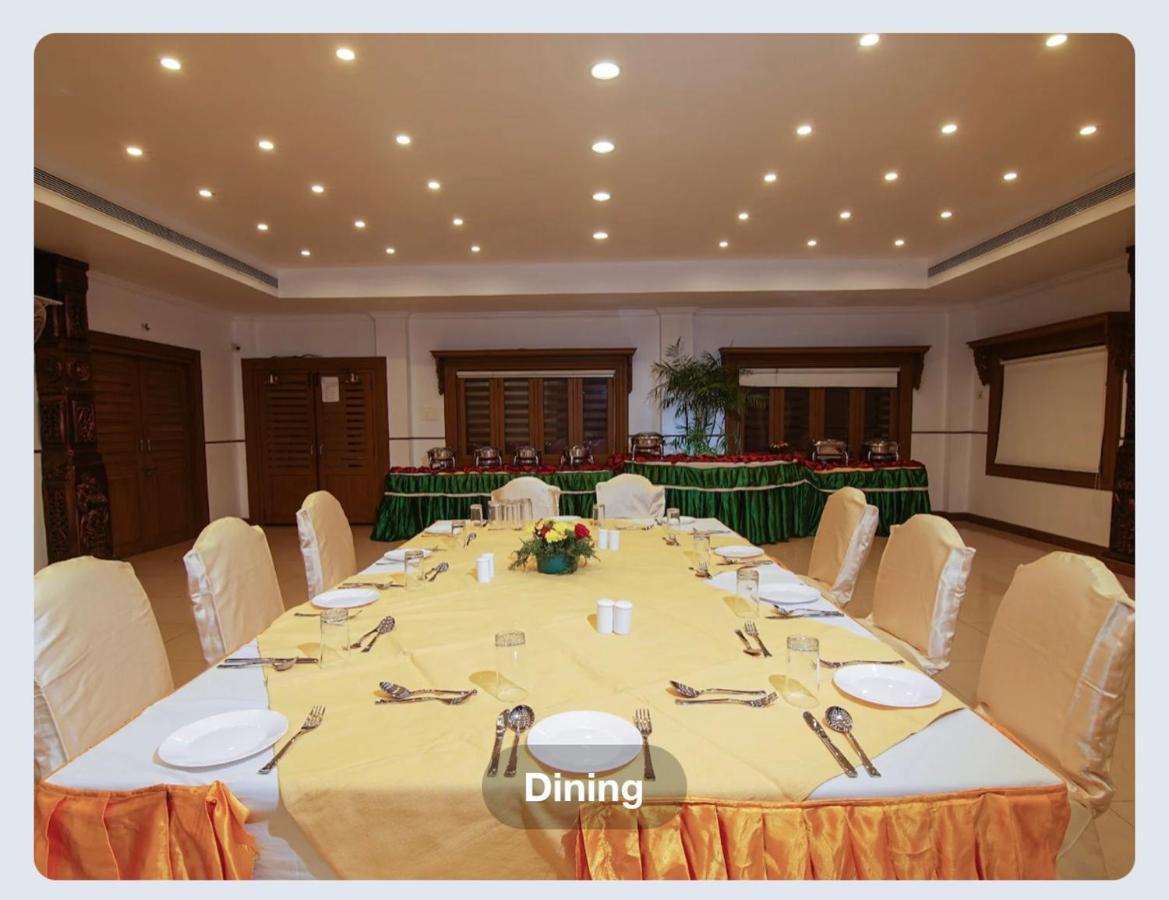 Hotel Sasthapuri Kozhikode Esterno foto