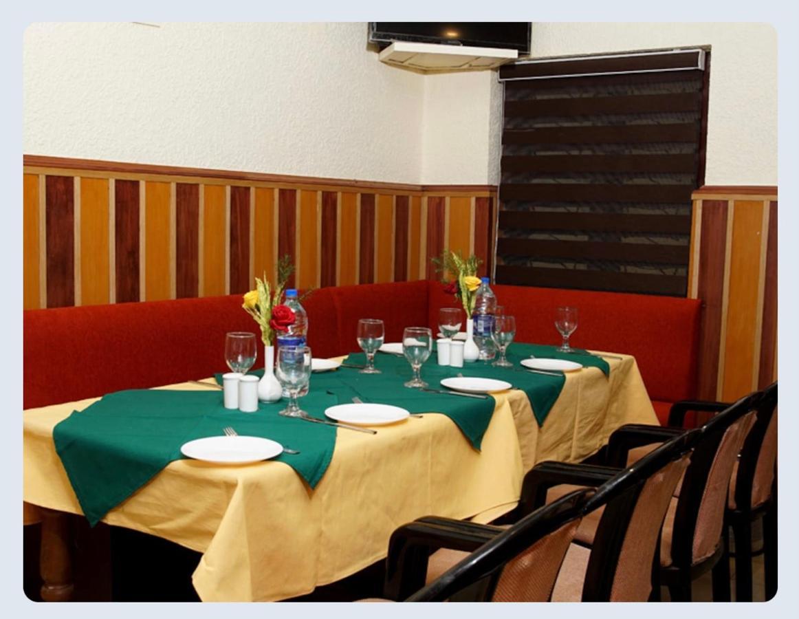 Hotel Sasthapuri Kozhikode Esterno foto