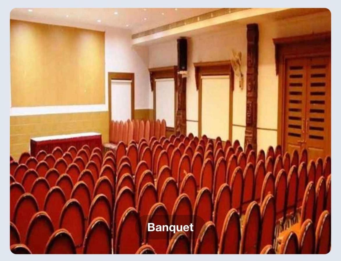 Hotel Sasthapuri Kozhikode Esterno foto