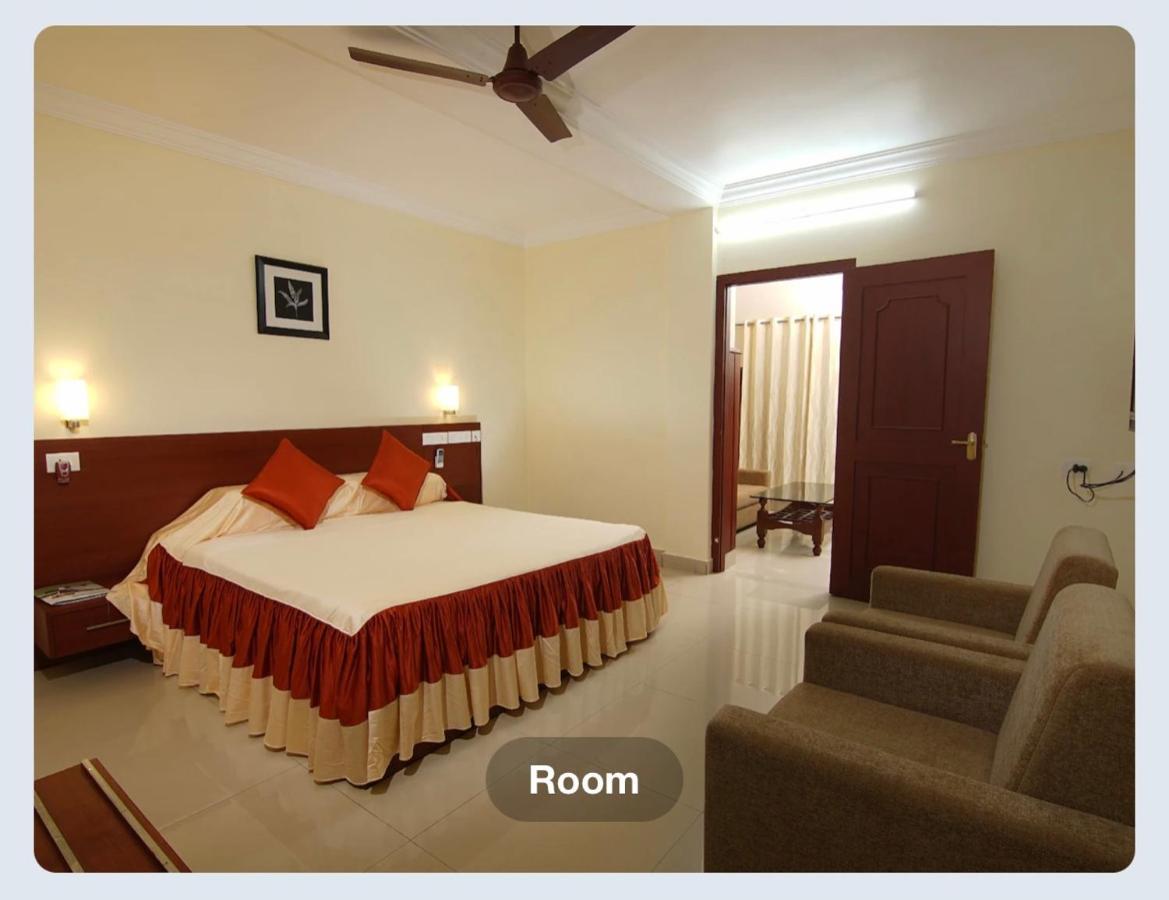 Hotel Sasthapuri Kozhikode Esterno foto
