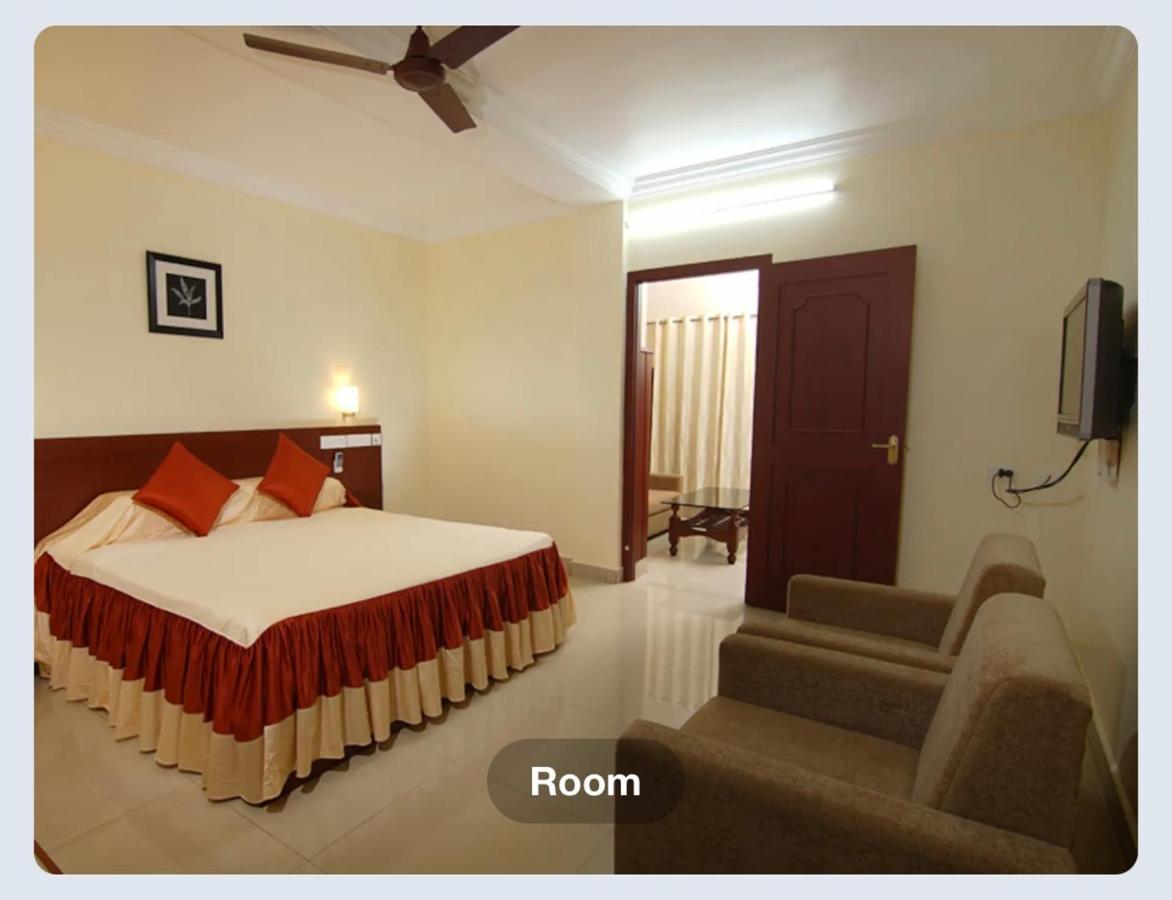 Hotel Sasthapuri Kozhikode Esterno foto